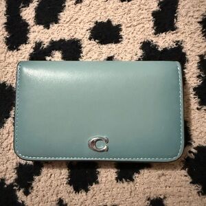 Coach Essential Slim Card Case